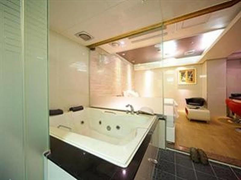 Louis Hotel Seongnam Exterior photo