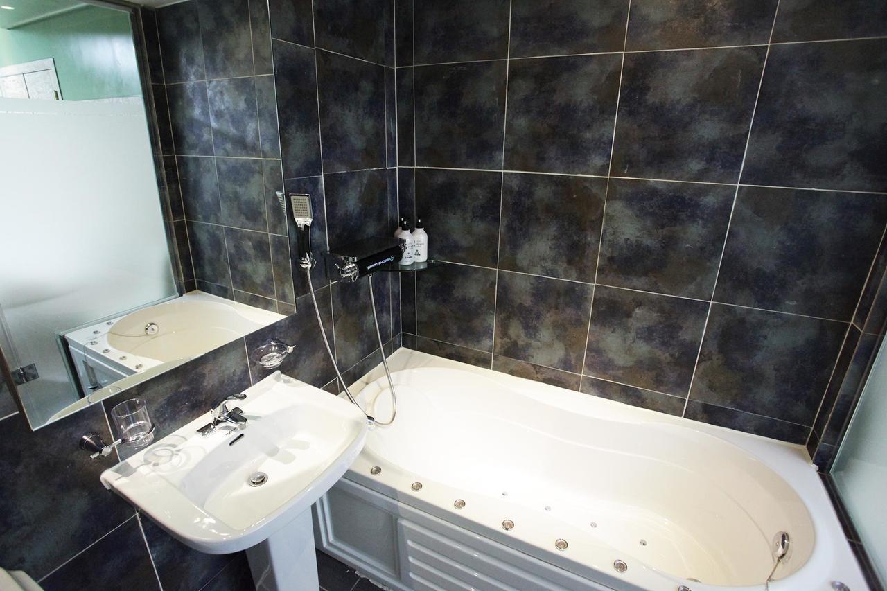 Louis Hotel Seongnam Exterior photo